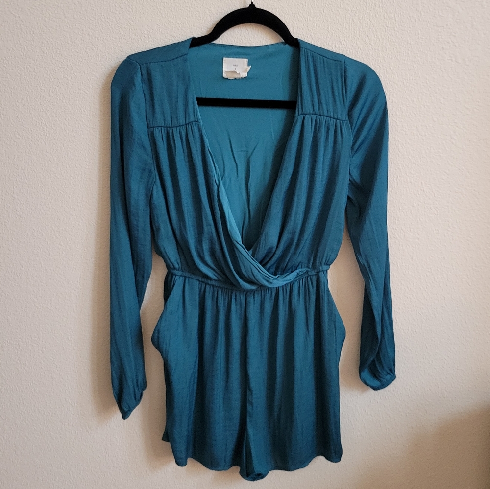 Alice & UO Green Silky Long Sleeve Shirt Romper With Draped Neckline Small